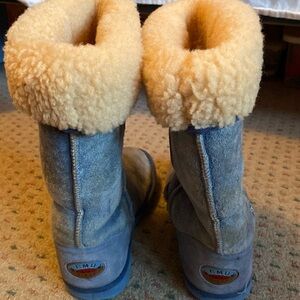 Emu Ridge shearling boots